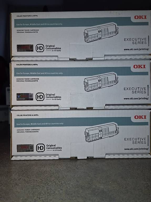 Oki Druckerpatronen & Toner: OKI Original Toner-Set – Gebraucht aus Bern von jon_ybx6 1