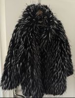 Wintermantel, Kunstfell schwarz/weiss, Grösse s-m