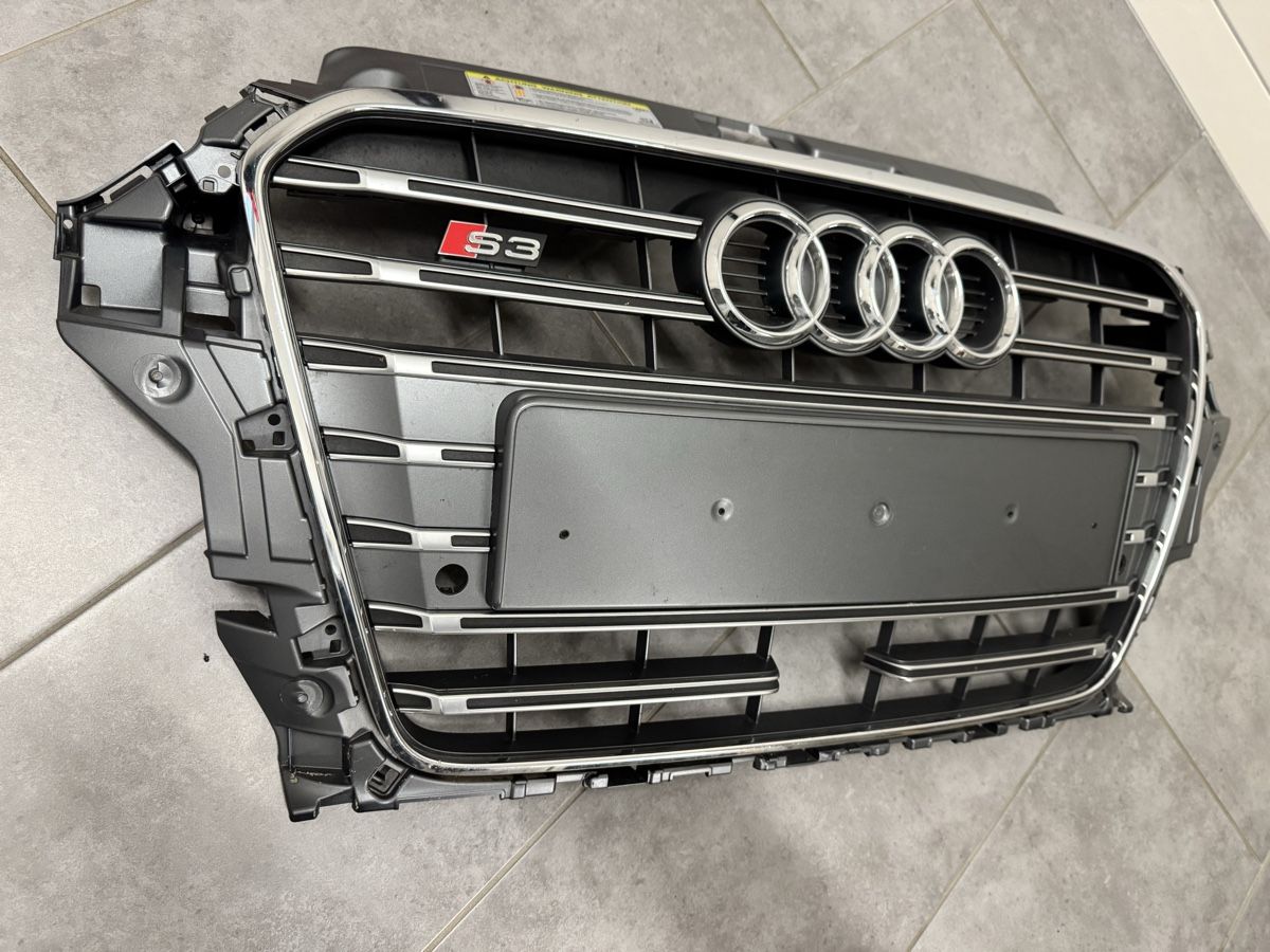 Audi Alle Autoersatzteile: Audi S3 Kühlergrill – Gebraucht aus Dornach von wohlgi1 3