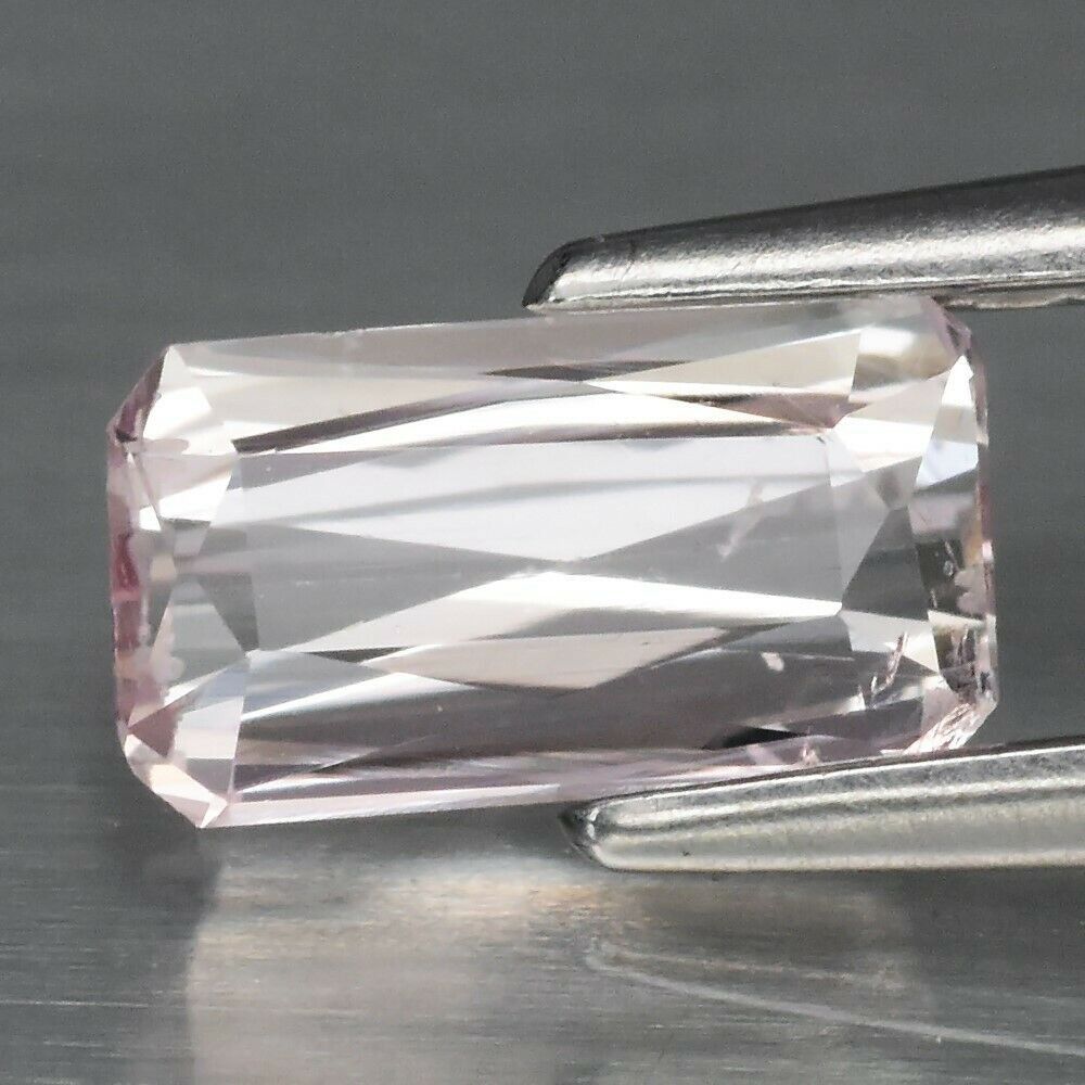 Pietre preziose: 0.56 ct Tourmaline naturelle – Usato da Carouge GE venduto da Crystal_Energy