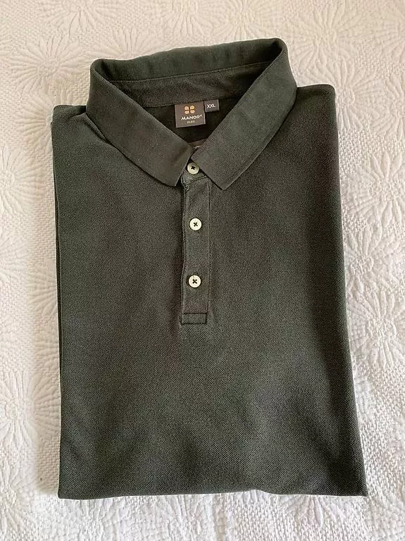 Polo-Shirts: 2 Polo Manor – Gebraucht aus Bern von manu0100 1