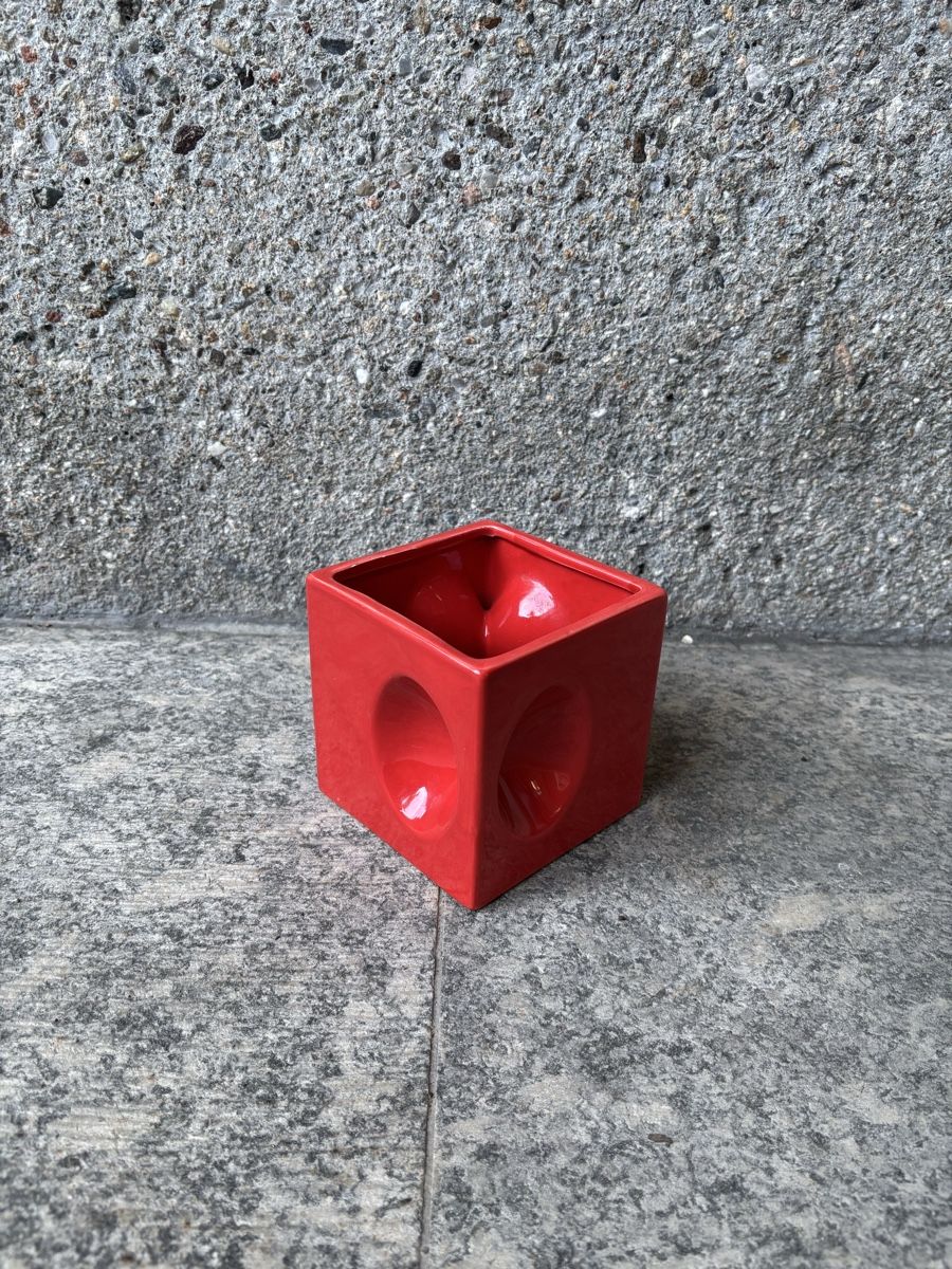 Vasen & Gefässe: Rote rouge rosso Keramikvase Postmodern Design Vintage – Gebraucht aus Lugano von rrkivio 1