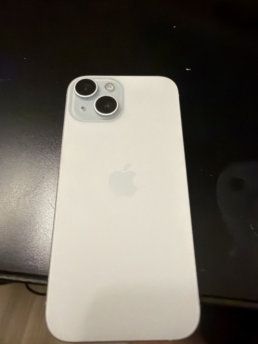 Apple Handys / Smartphones: iPhone 15 128gb 89% Batterie leistung – Gebraucht aus Wetzikon ZH von leo_w8cm 2