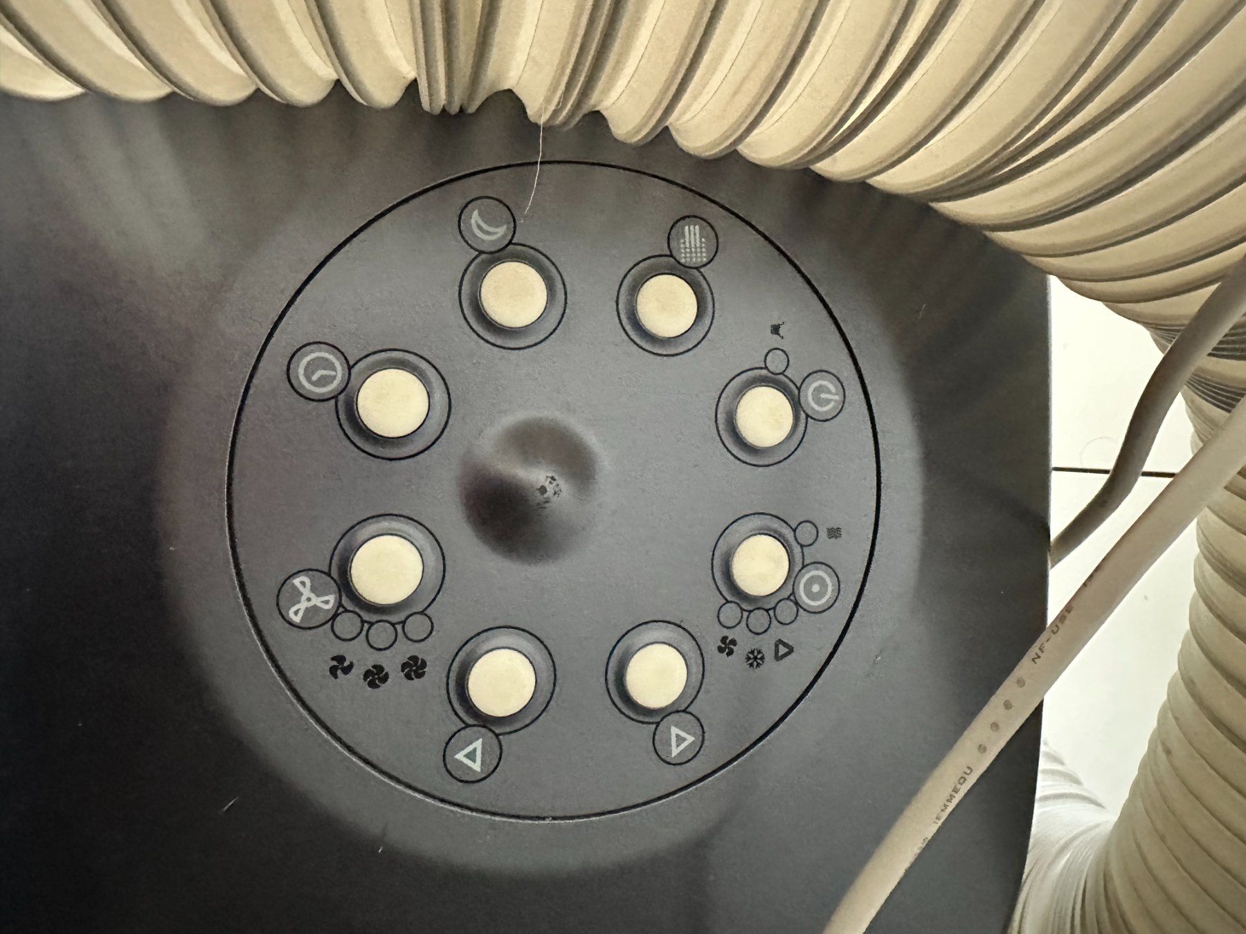Primotecq Condizionatori: Fust PRIMOTECQ Air cooler heater bought for 580CHF – Usato da Genève venduto da Mycollection 2