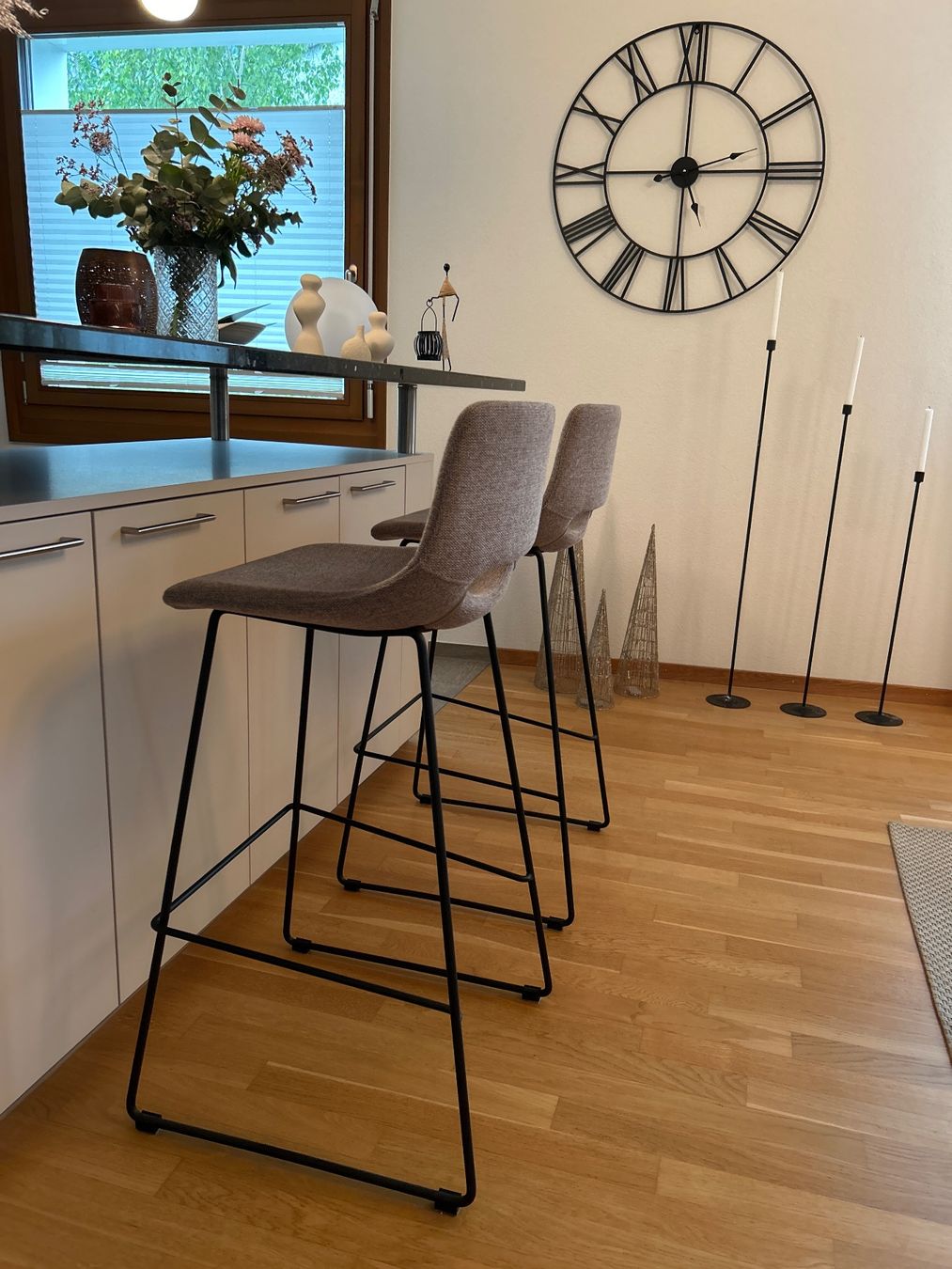 Kave Home Hocker: Edle Bar-Hocker #Neuwertig# – Gebraucht aus Riedern von nin_p8yp 3