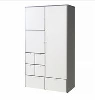 Kleiderschrank weiss grau mit Schubladen von Ikea Visthuus