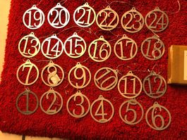 Adventszahlen, Zahlenanhänger 1-24, Ø 6cm, silber, Neu!