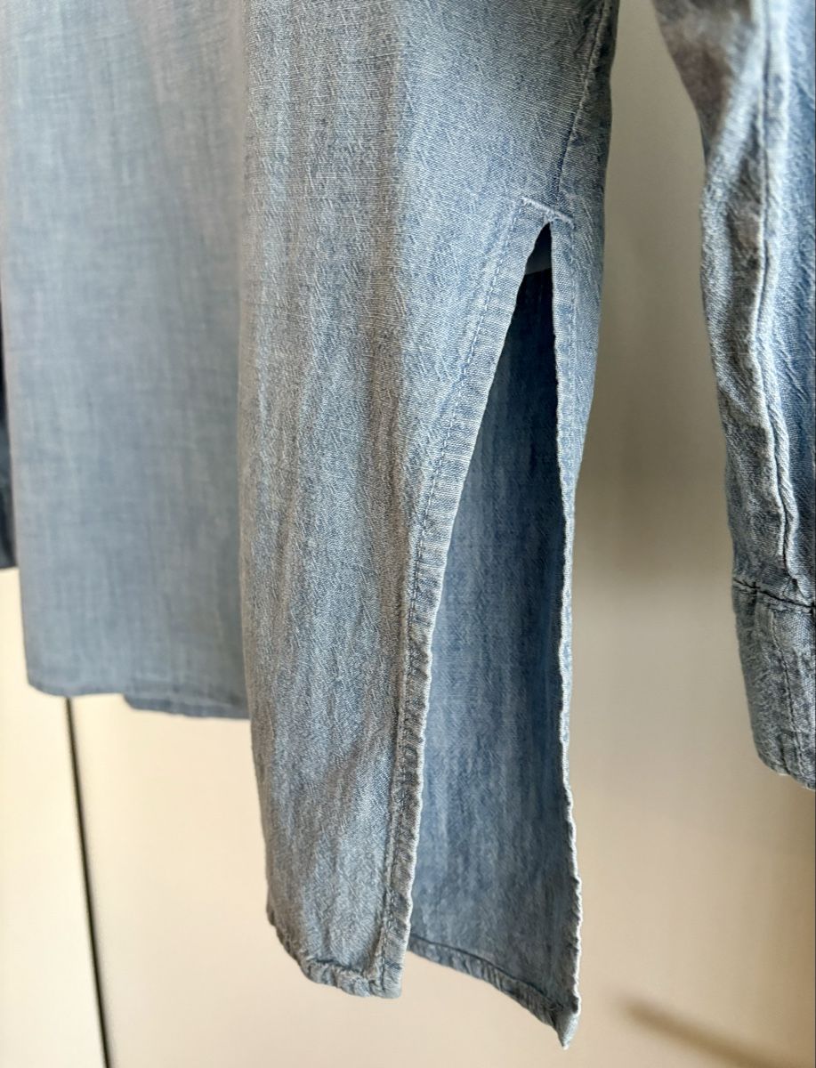 Massimo Dutti Camicette: Damen Bluse hellblau V-Ausschnitt gebraucht – Usato da Zürich venduto da ron_t88f 1