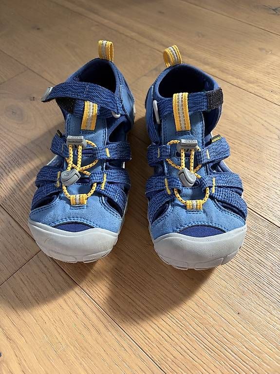 Keen Scarpe da uomo: Keen Trekkingsandalen 34 – Usato da Schwarzenburg venduto da SchoggoLoggo