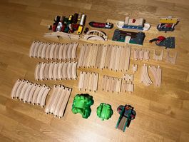 Brio Holzeisenbahn Set mit Zubehör gebraucht