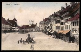 AK Aarberg, Ortspartie mit Hotel und Brunnen