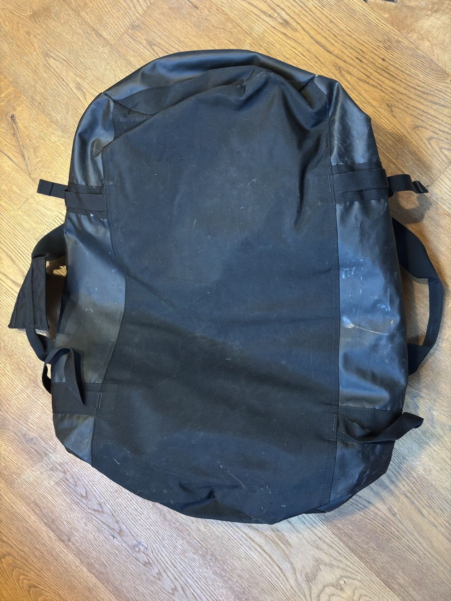 North Face Taschen: The North Face Duffel Bag - L – Gebraucht aus Engelberg von mrn4 2