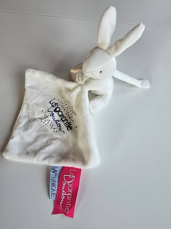 Giocattoli: Peluche Doudou et Compagnie Lapin – Nuovo (secondo la descrizione) da Penthalaz venduto da Cortis 1