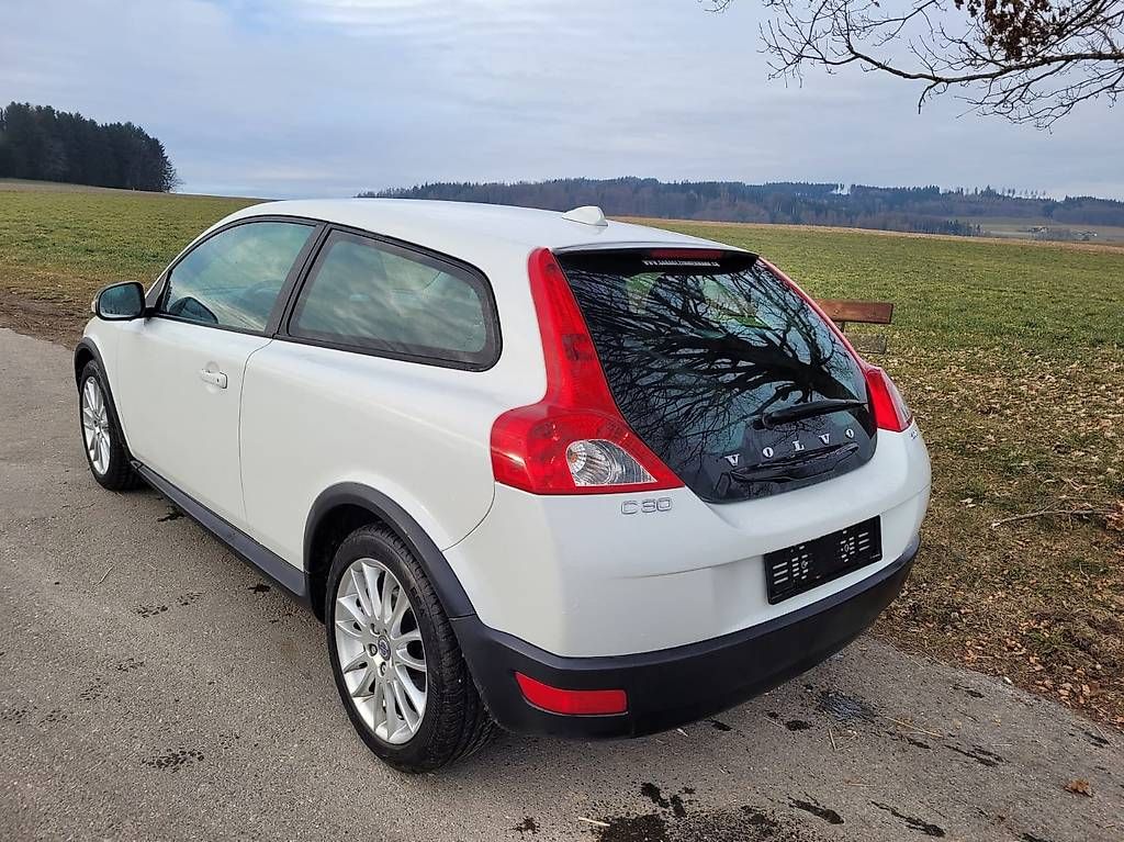 Autos: VOLVO C30 2.0D Coupé – D'occasion à Murzelen par Andrea128 1