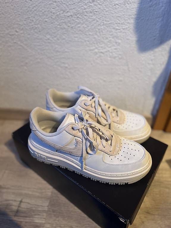 Herrenschuhe: Nike Air Force 1 07 LV8 – Gebraucht aus Studen BE von ram_27zy 3
