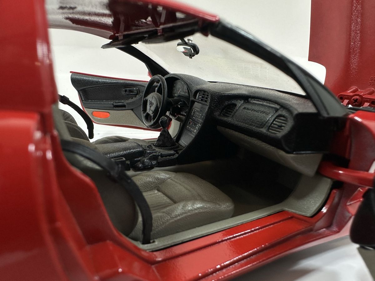 Bburago Modellini d'auto: Chevrolet Corvette C5 1:18, rot, BBURAGO – Usato da Zofingen venduto da rf9_x2xt 6