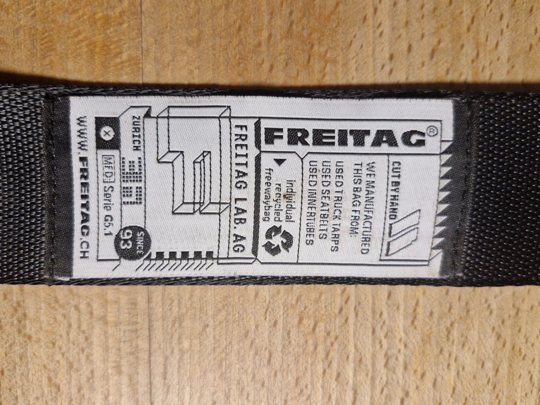 Freitag Borse: Rote Freitag Top Cat Tasche, EINFARB, ungebraucht – Usato da Wiesendangen venduto da enbtracked 5