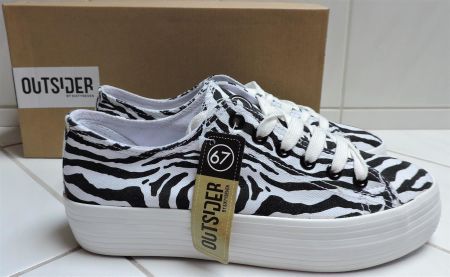 🥰 NEUF 🥰 Baskets  P: 38