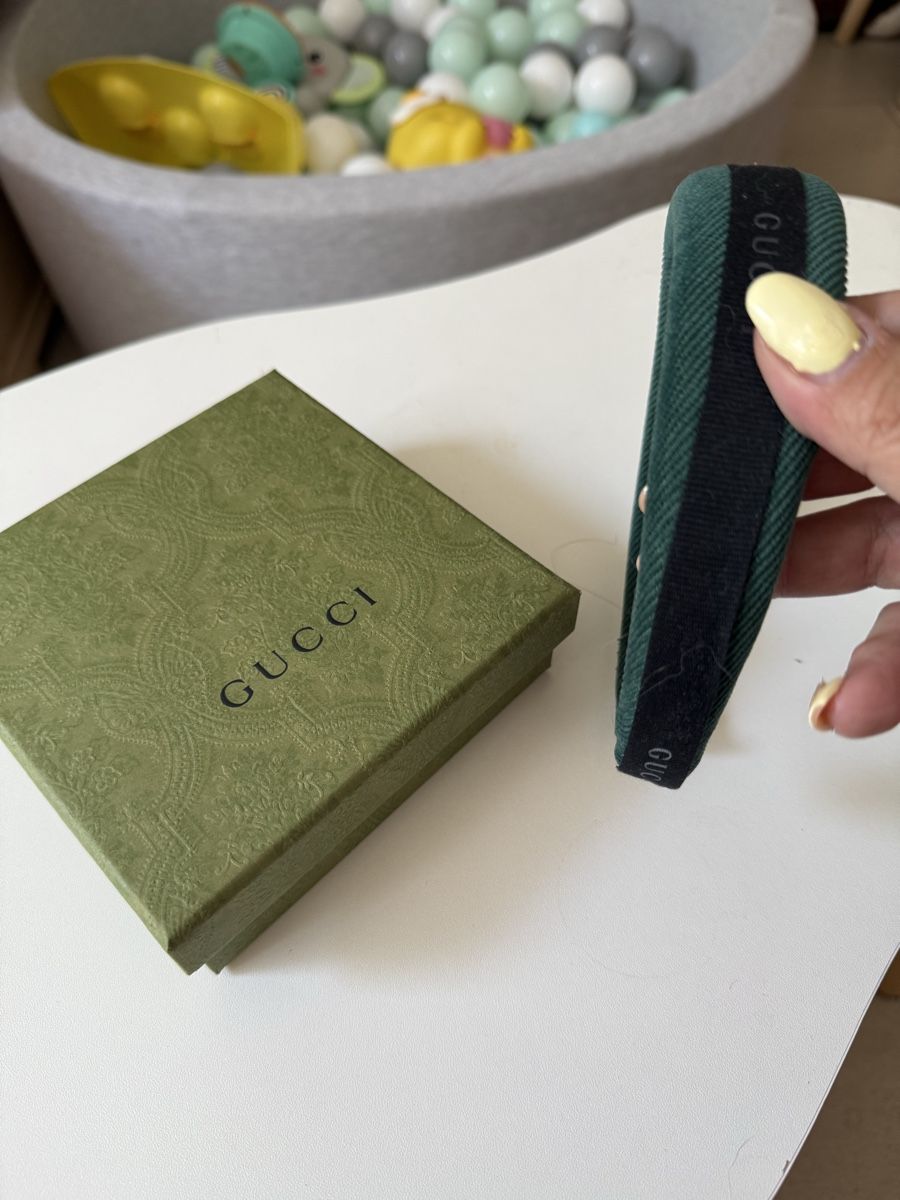 Accessori per capelli: Gucci box and gucci ribbon headband – Usato da Mendrisio venduto da ketolin 2