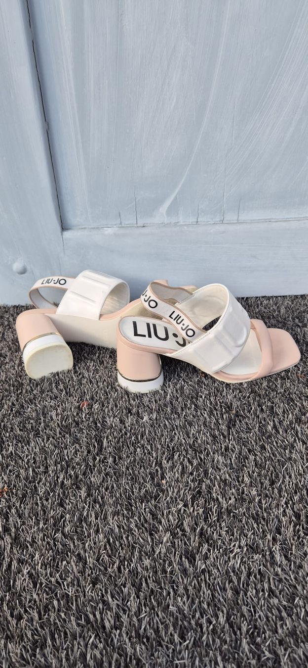 Liu Jo Scarpe da donna: Liu Jo, taille 38, Sandales à talons hauts et maxi logo – Nuovo (secondo la descrizione) da Vevey venduto da sil_qz5h 5