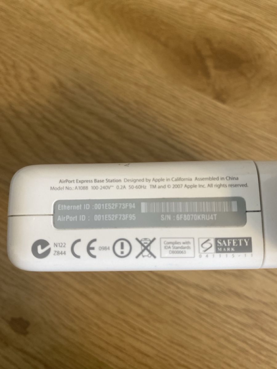 Apple Modem & Router: Apple AirPort Express Base Station A1088 – Usato da Oberglatt ZH venduto da Capsici 1