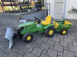 John Deere 6210R Trettraktor mit Snow Master & Farm Trailer