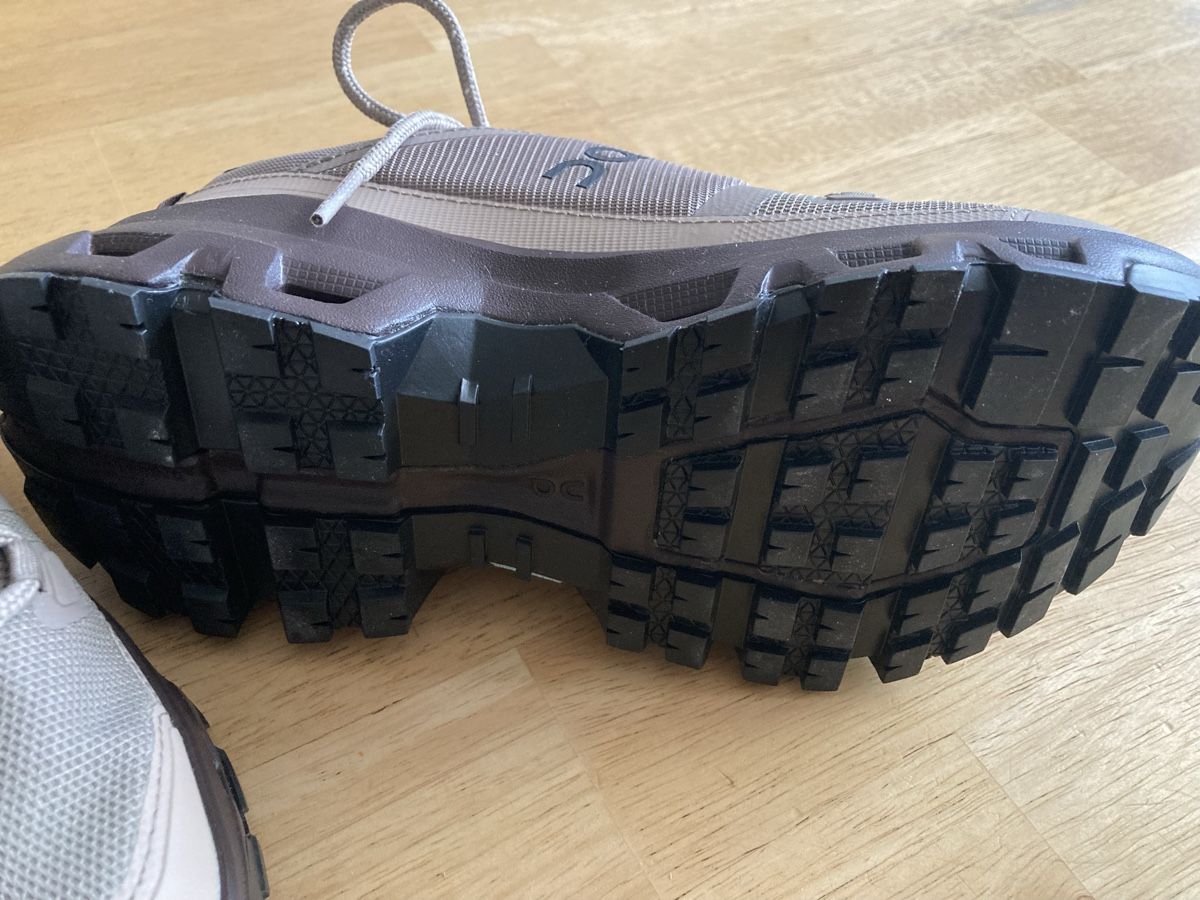 Damenschuhe: ON Cloudrock waterproof Wander-/Bergschuhe – Gebraucht aus Affoltern am Albis von rollotomasi 2