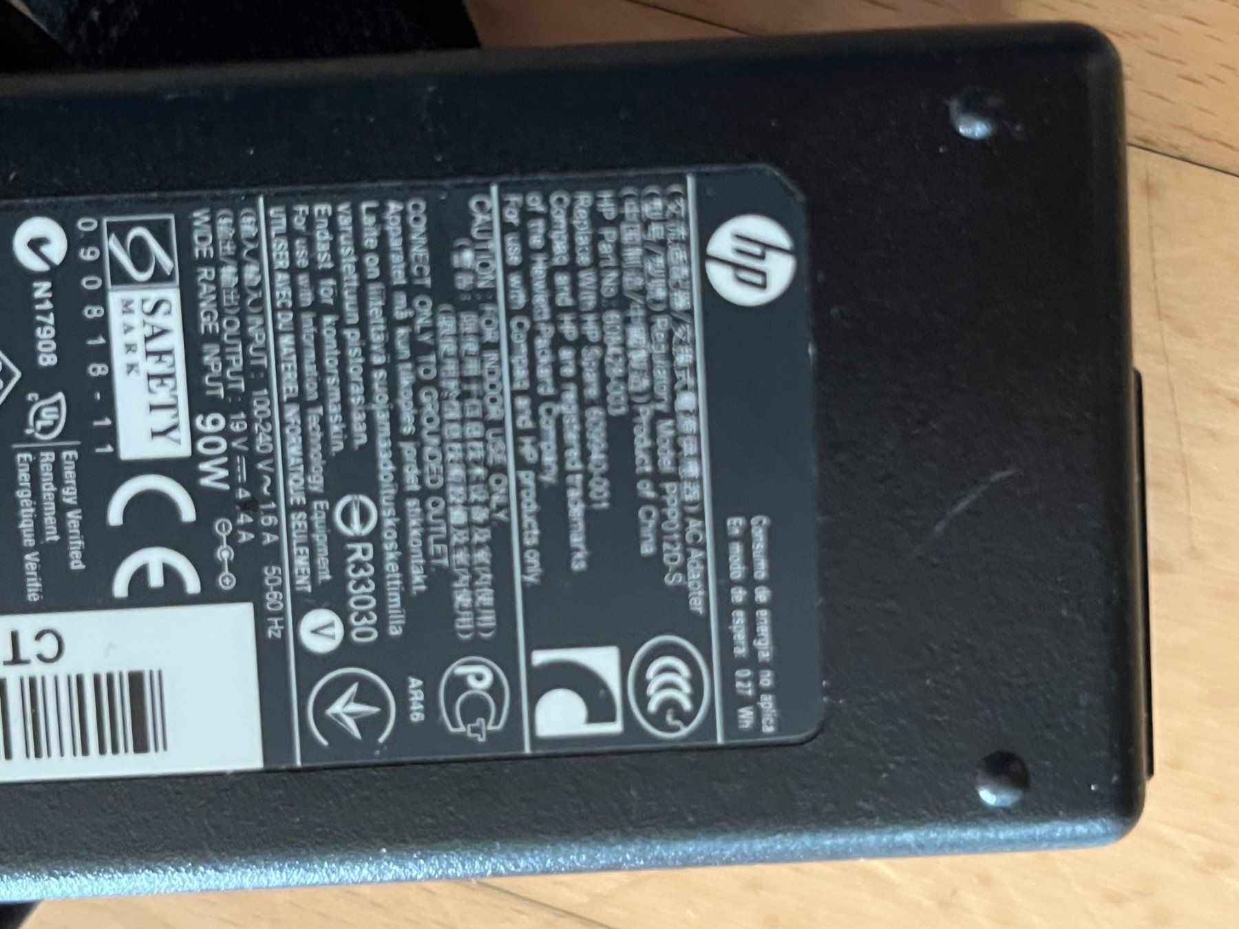 Hewlett Packard Unità & Adattatore: HP Adapter 19V 4.4A 90W – Usato da Winterthur venduto da fla_hwg8 1