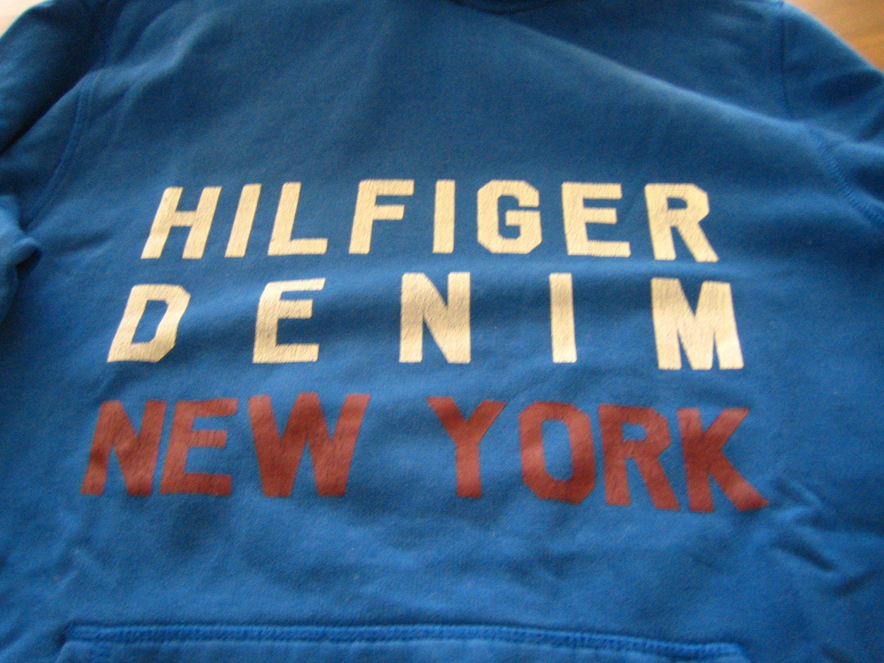 Tommy Hilfiger Maglioni & Felpe: Lässiger Sweatpulli von Hilfiger – Usato da Chur venduto da bibo014 2