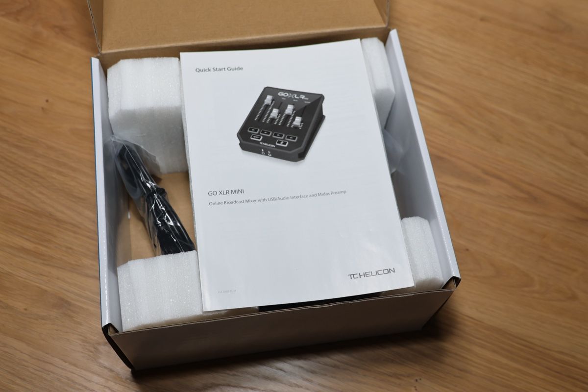 TC Helicon Console di mixaggio: TC-Helicon GO XLR MINI Mixer, USB Audio Interface – Usato da St. Gallen venduto da UsDeSchwiz 7