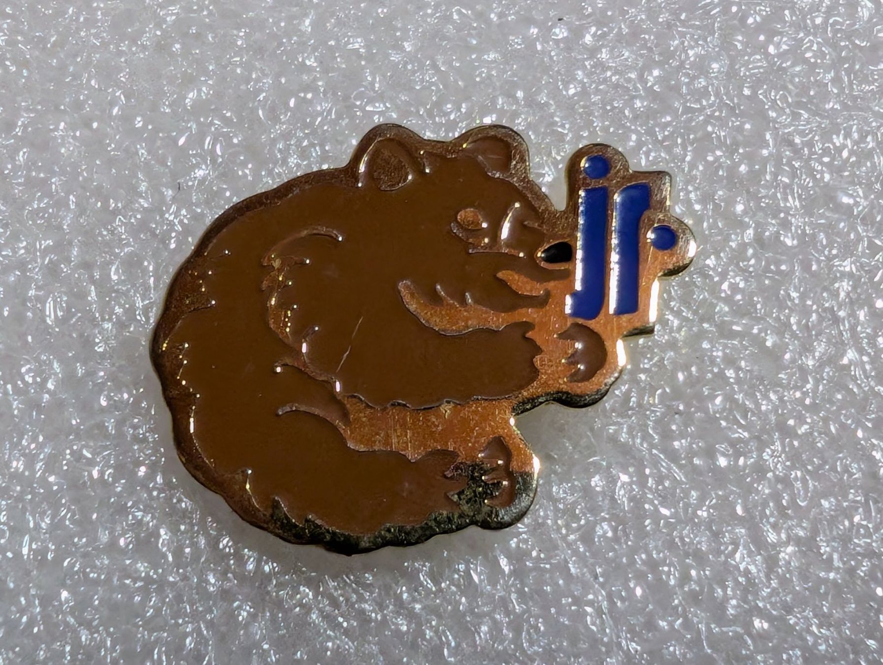 Plaquettes & Badges: Ansteckpin 244: Bär – D'occasion à Oppligen par Pin-Fall-Shop