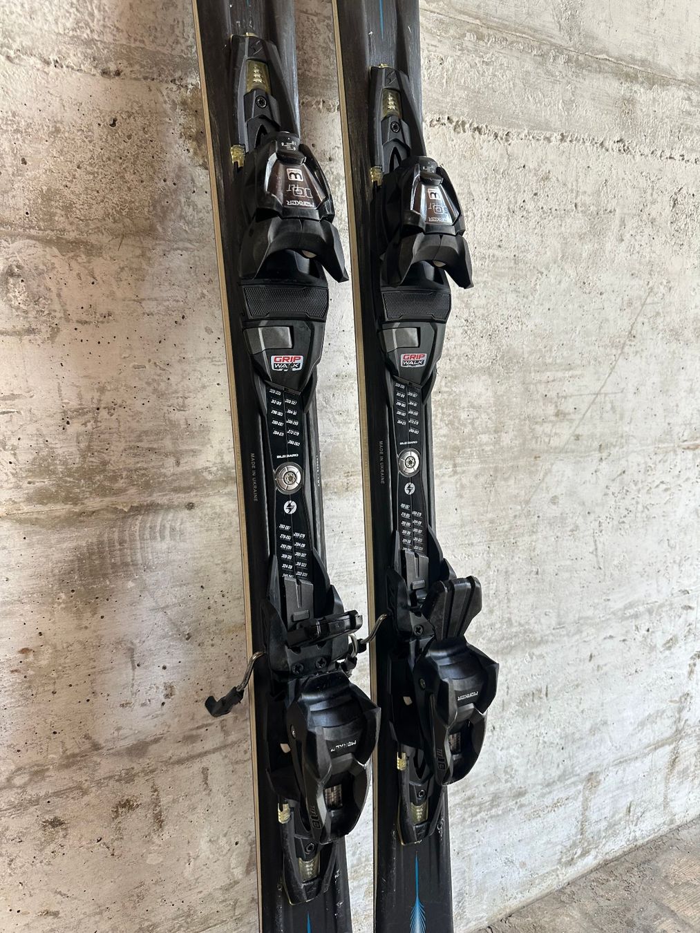 Blizzard Sci: Blizzard Damen Ski 146CM – Usato da Emmenbrücke venduto da karkarkar 2