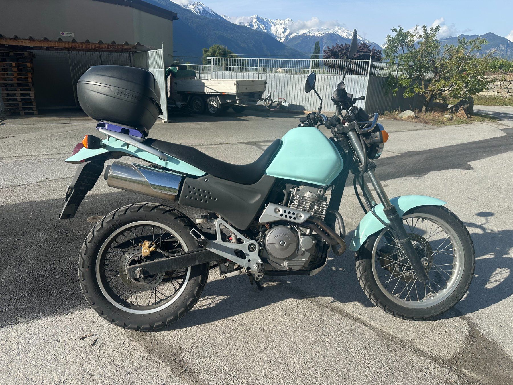 Honda Enduro: Honda SLR 650 – Gebraucht aus Fully von Benur 1