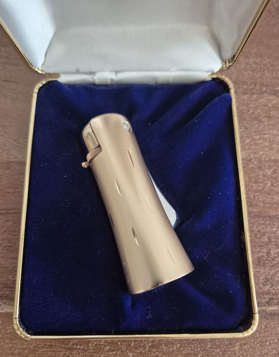 Ronson Accendini: Ronson Edelfeuerzeug inkl. Schatulle – Usato da Zürich venduto da Dalema13 1