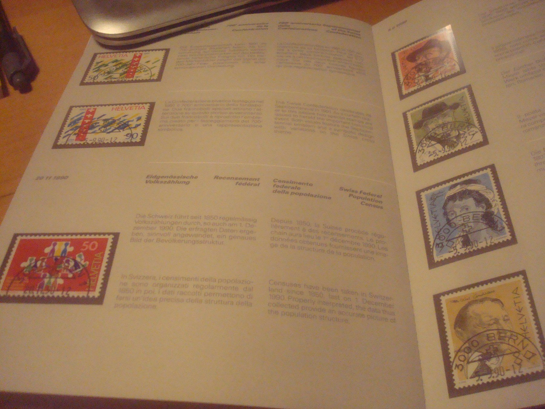 Tutti i francobolli: CH 1990 Jahresbuch mit HAlbmondstempel – Usato da Gordola venduto da Polentaefung 5