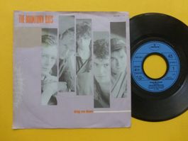 The Boomtown Rats – Drag Me Down