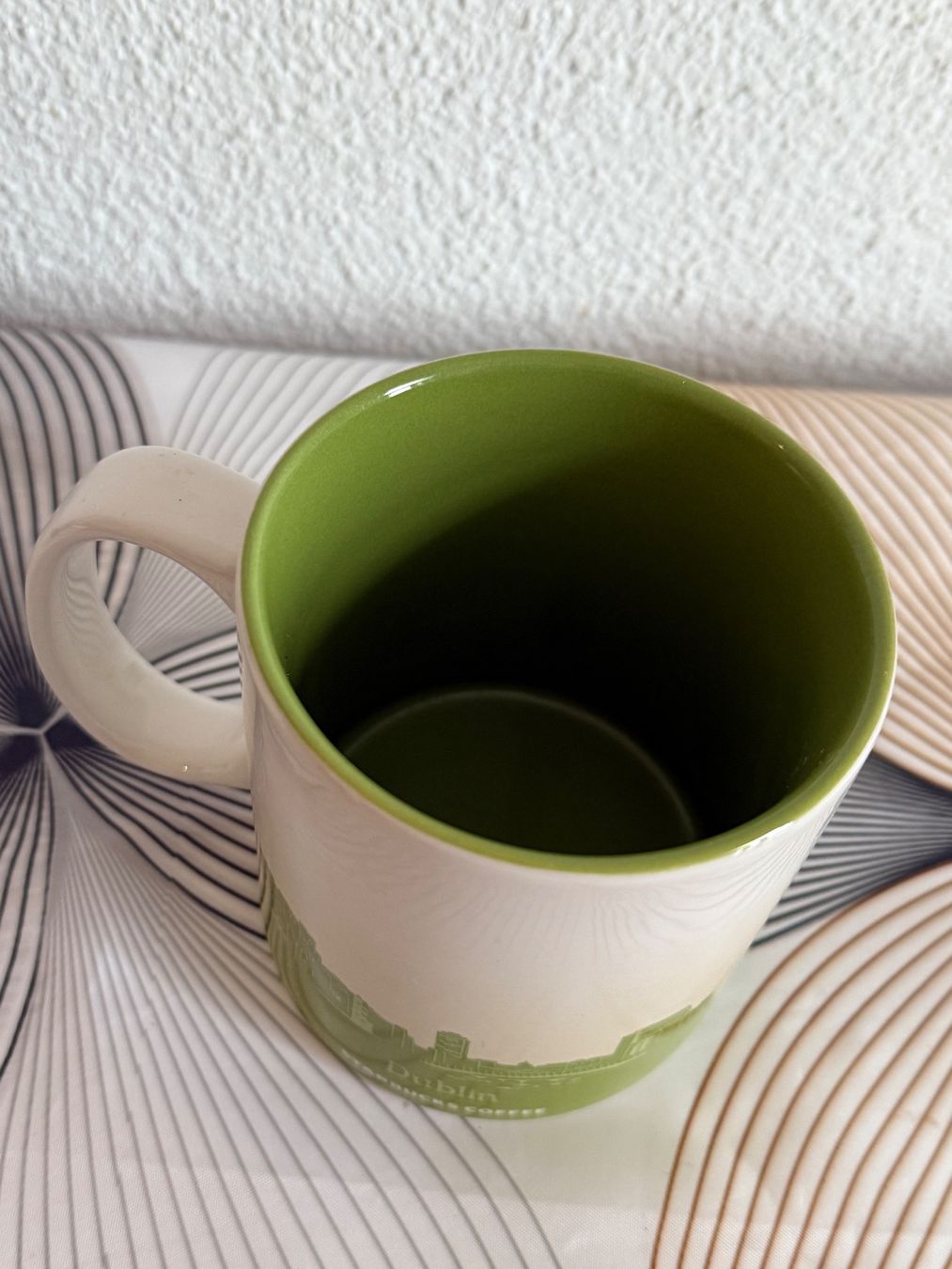 Starbucks Tassen: Starbucks Tasse Mug Becher - DUBLIN – Gebraucht aus Zürich von Dan_Hak 2