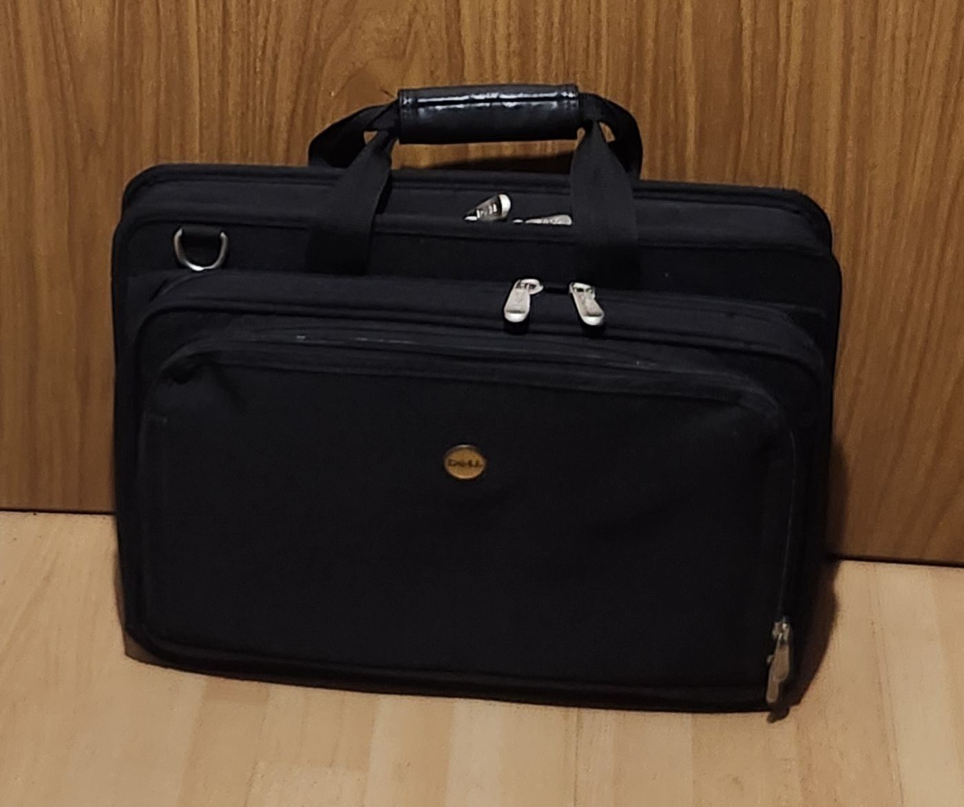 Dell Taschen: Mallette noire Dell pour ordinateur portable, plusieurs comp – Gebraucht aus Niedergösgen von Eva2410