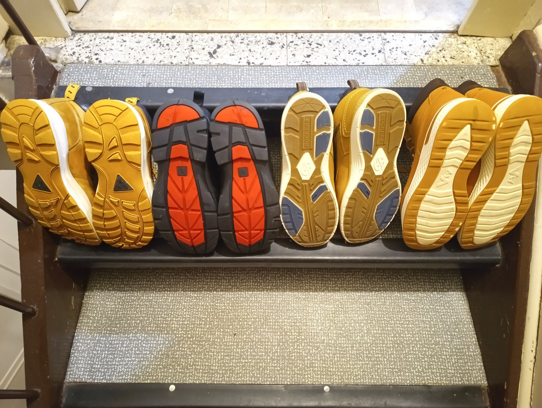 Nike Scarpe da uomo: Chaussures d'hiver Nike ACG/Dockers/Vty – Usato da St imier venduto da Rieju23 2