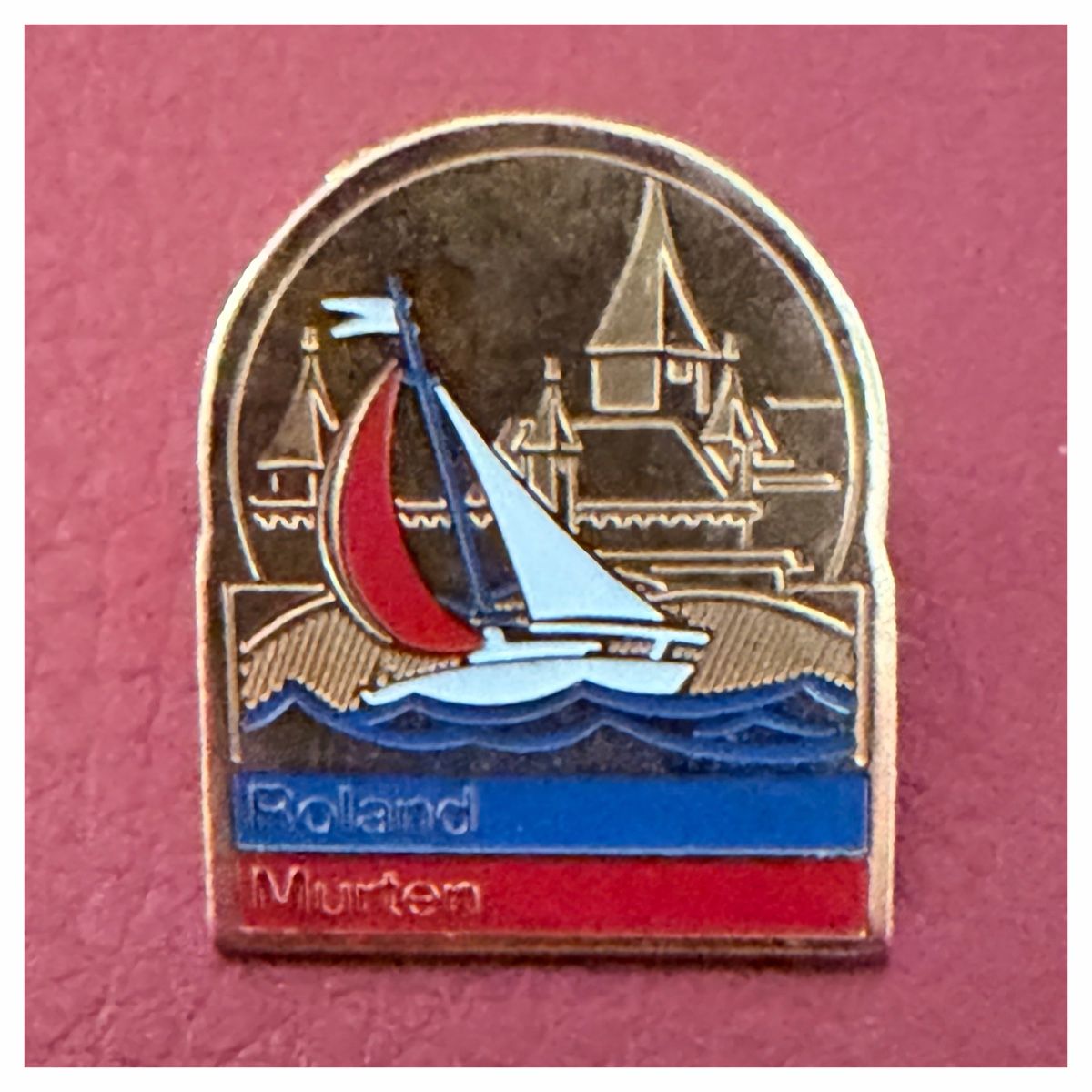 Placchette & Badge: Vintage-Pin - Roland Murten AG – Nuovo (secondo la descrizione) da Schlieren venduto da RoPue