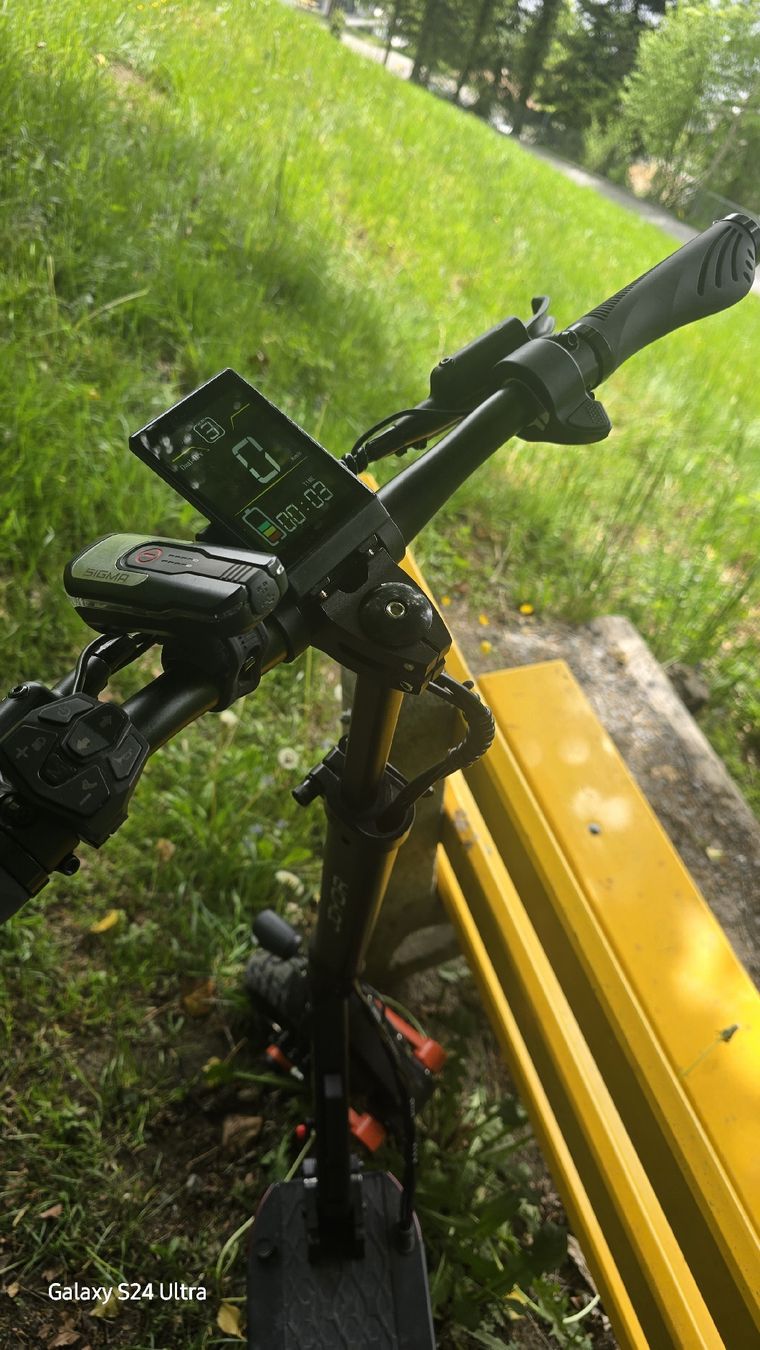 Altro: E-Scooter Yogor s10 dual Motor – Usato da Unterägeri venduto da cicu29 1