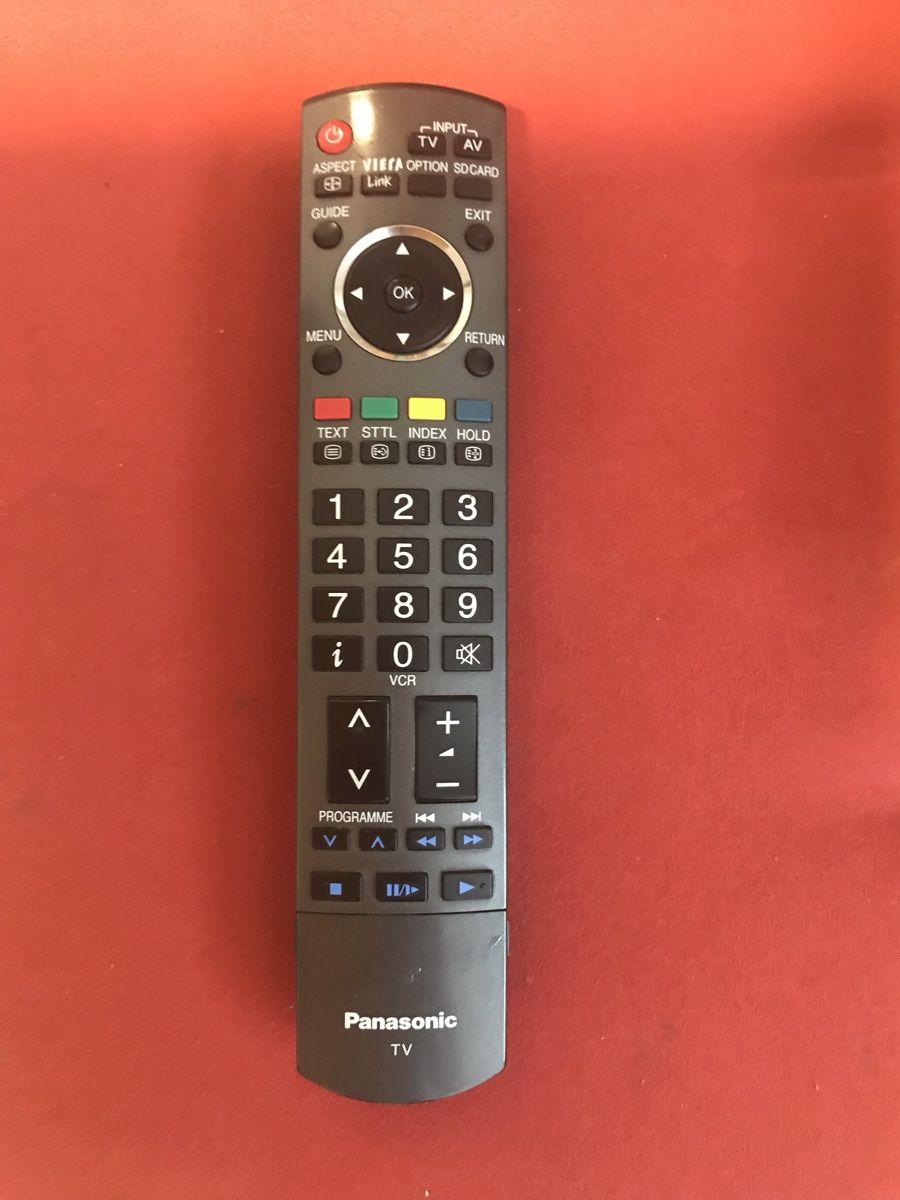 Panasonic Televisori: TV Panasonic LCD TX-37 LZD70F – Usato da Sirnach venduto da Famisa 5