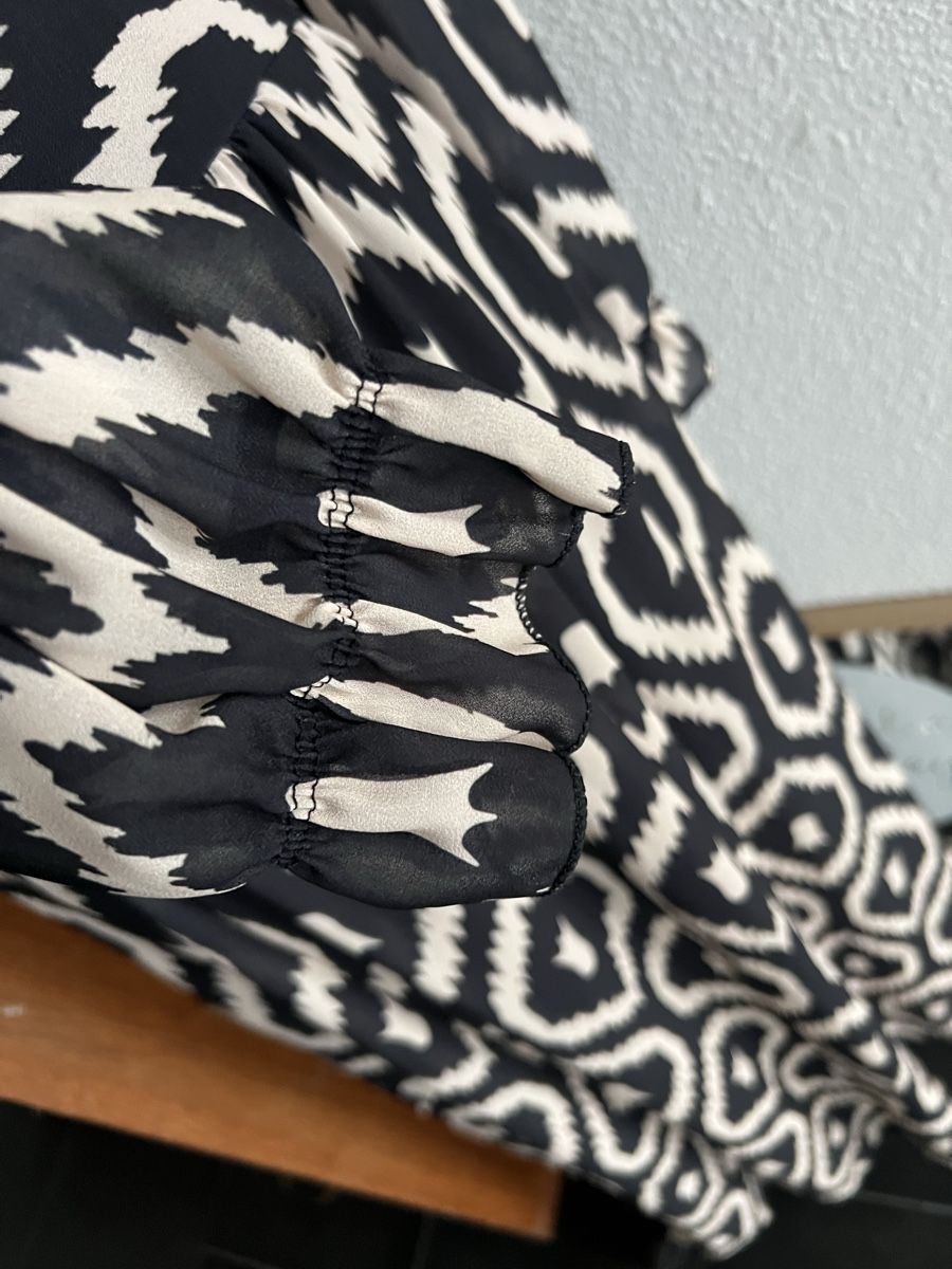 Kleider: Schwarz/Creme farbiges langes Kleid – Neu (gemäss Beschreibung) aus Inwil von 27sonnenschein 1