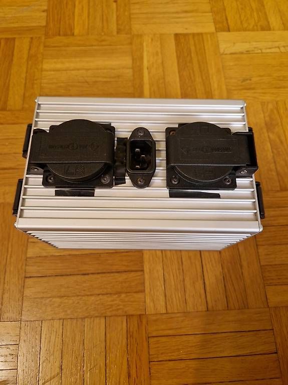 Alimentazione elettrica: 6-fach-Netzleiste von Optimize Audio – Usato da Bassersdorf venduto da eishockey77