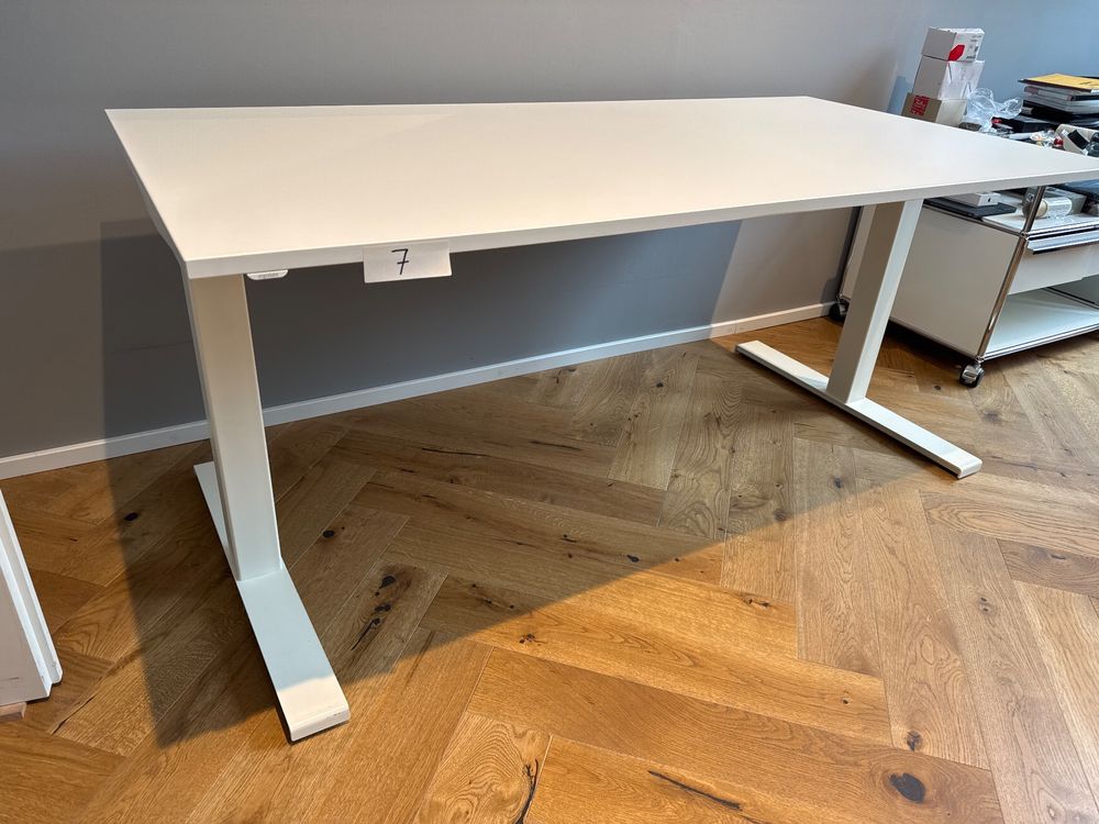 Schreibtisch Hohenverstellbar Gebraucht