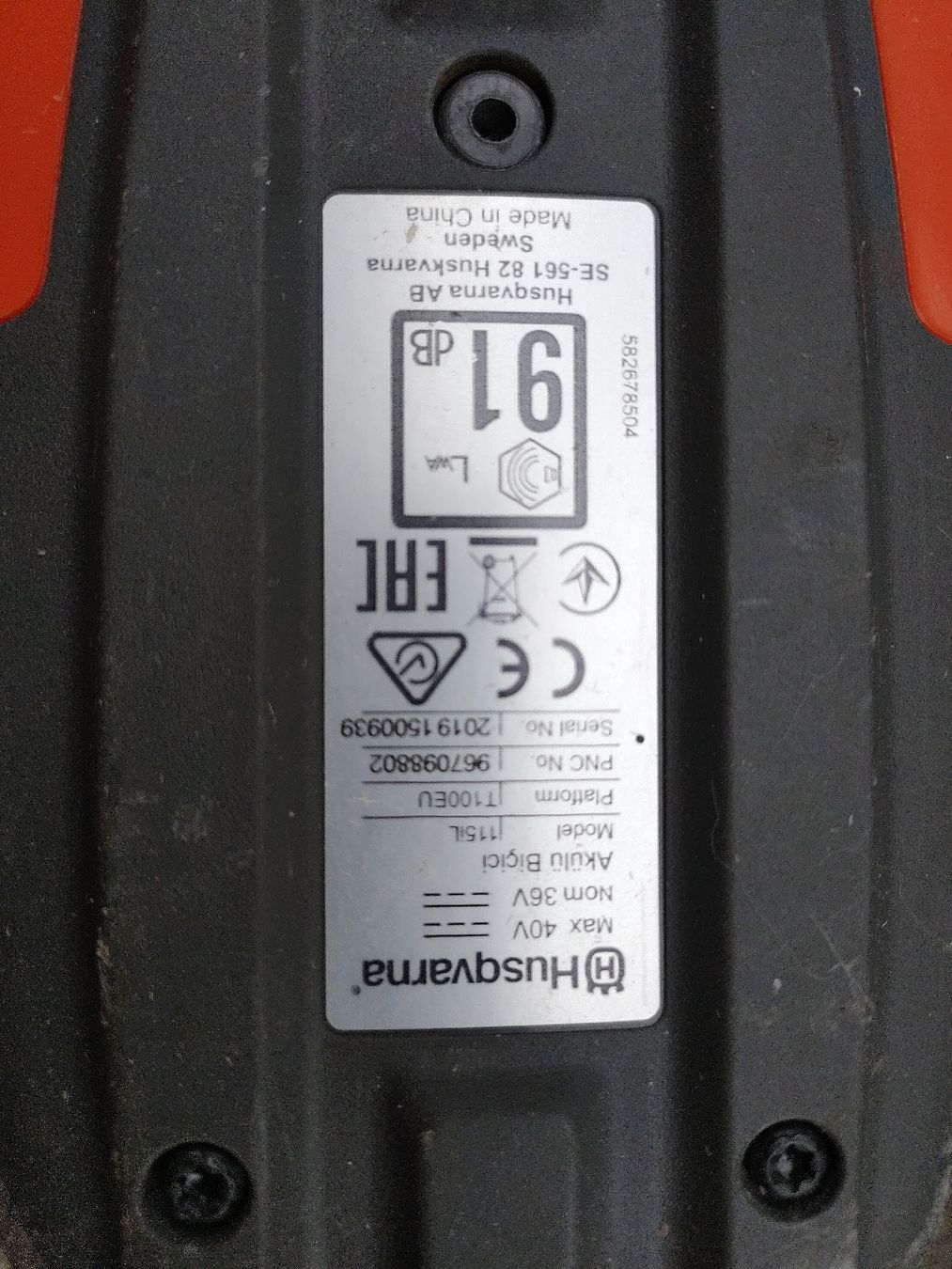 Husqvarna Tondeuses à gazon: Husqvarna 115iL Trimmer – D'occasion à Alberswil par MiSaWi 5