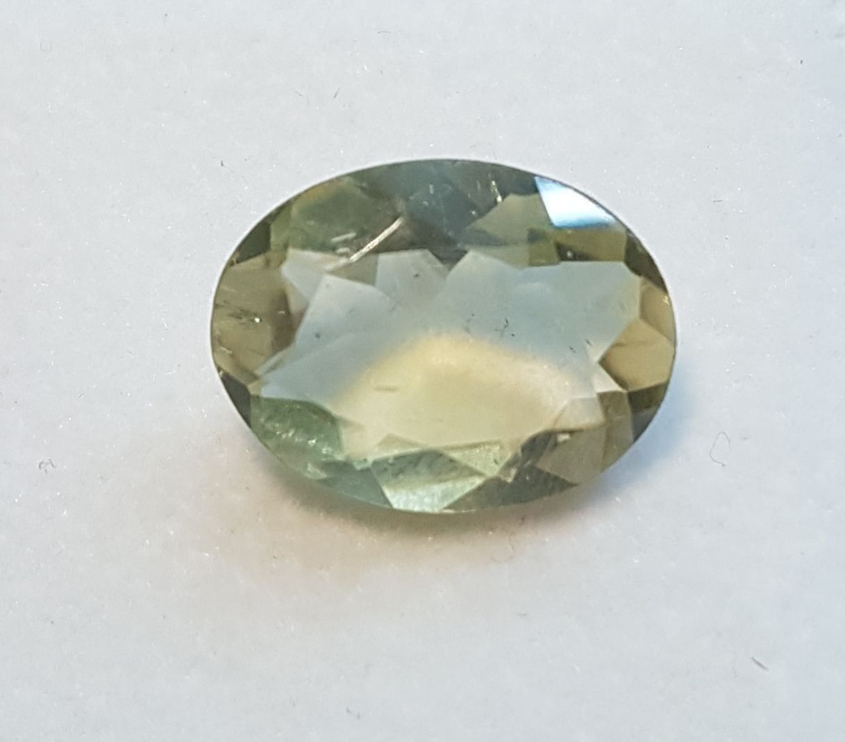 Pietre preziose: Lemon Quarz Oval 6.5ct – Nuovo e nell'imballaggio originale da zuerich venduto da Jewlsdesign