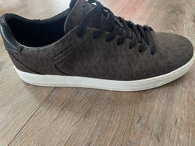 Chaussures hommes: Chaussure Michael Kors taille 44 – D'occasion à Vaulruz par Marmari1 2