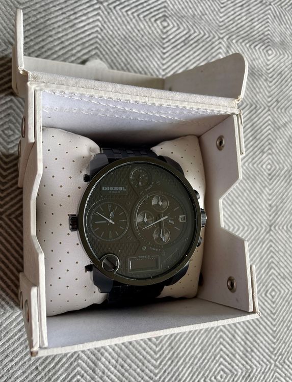 DIESEL Herren-Armbanduhr / Chronograph, schwarz 8
