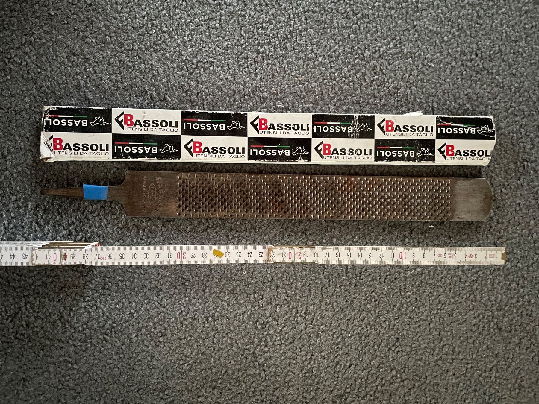Tous les outils: Grosse Feile Raspel ohne Griff – D'occasion à Esslingen par Zeppi1